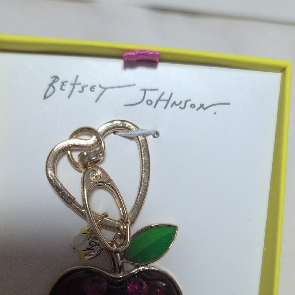 Betsey Johnson Crystal Apple Bag Charm Keychain - Picture 3 of 7